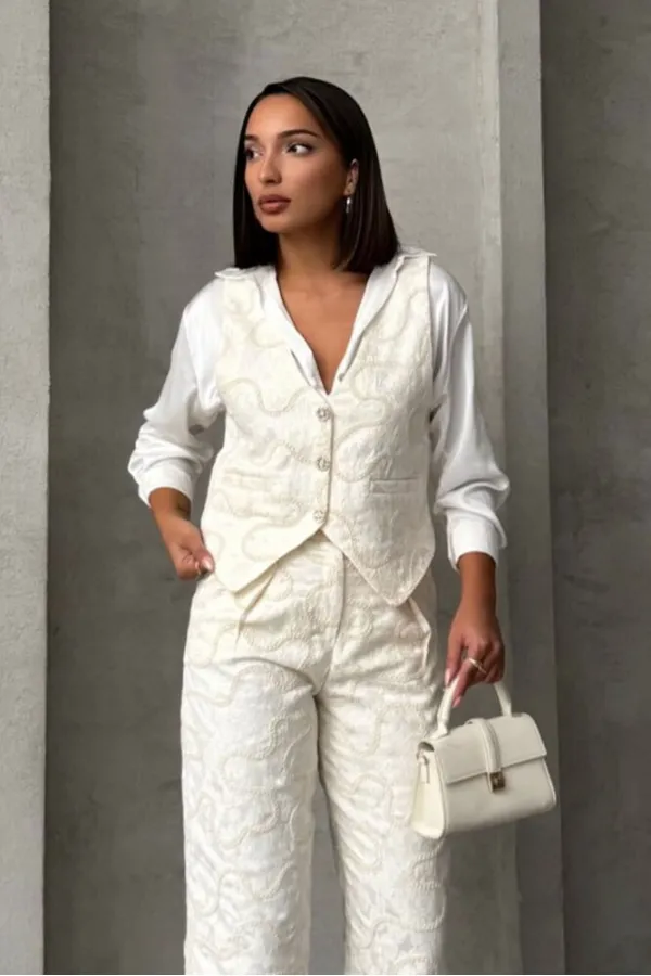 Embroidered Wholesale Vest - Cream | TOPSHOW | F1751