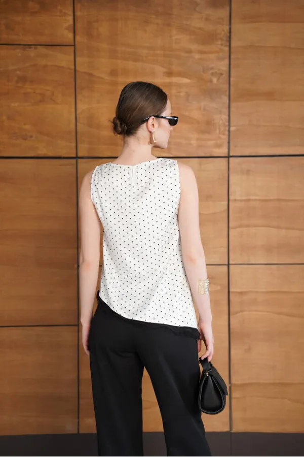 T-shirt en satin à pois et détails en dentelle - Crème | D2961 - Topshow