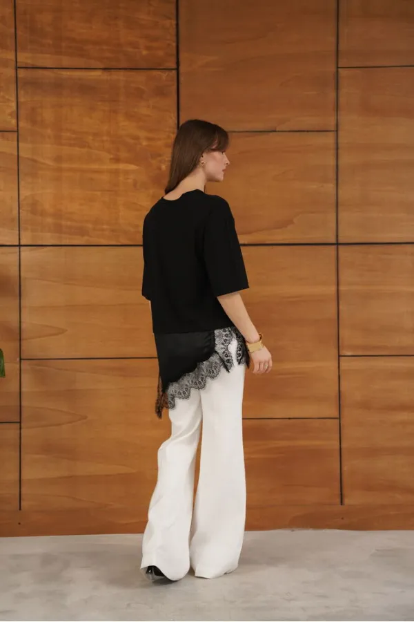 D 2942 ASYMMETRICAL T-SHIRT WITH LACE AND SATIN DETAILS - BLACK