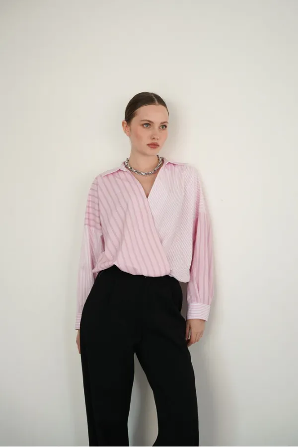 Chemises en gros avec broderies croisées de l'encolure à l'ourlet - Rose | F2094 - Topshow