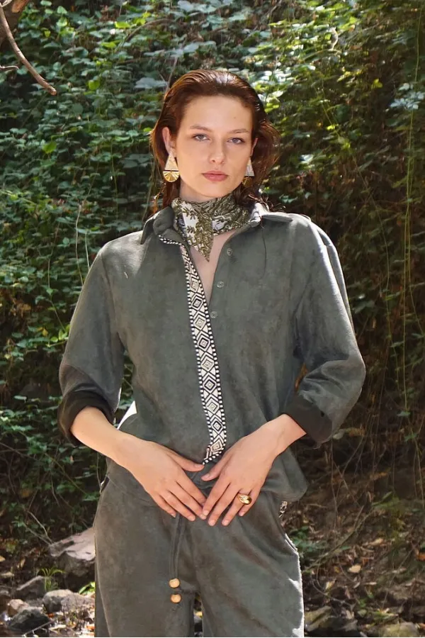 Chemise à manches longues rayée Topshow Wholesale – Kaki | F1973