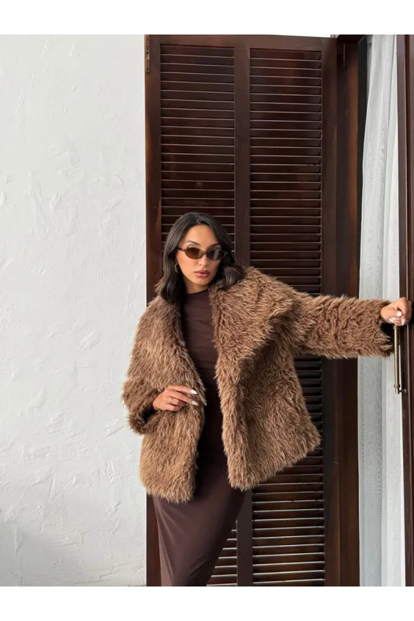 Manteaux en fausse fourrure pour femmes en gros – Vêtements d'extérieur d'hiver moelleux, doux et élégants – MARRON CLAIR