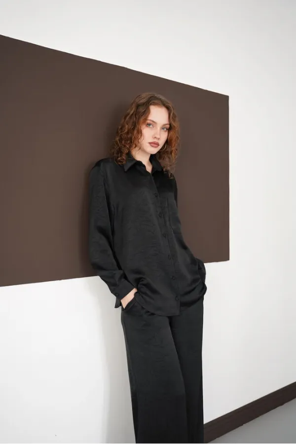 Chemise à manches longues en gros - Noire | F2101 - Topshow