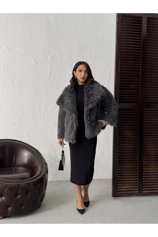 Manteaux en fausse fourrure pour femmes en gros – Vêtements d'extérieur d'hiver moelleux, doux et élégants – GRIS