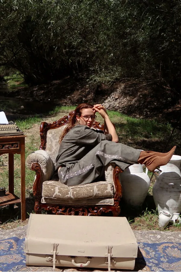 Chemise à manches longues rayée Topshow Wholesale – Kaki | F1973