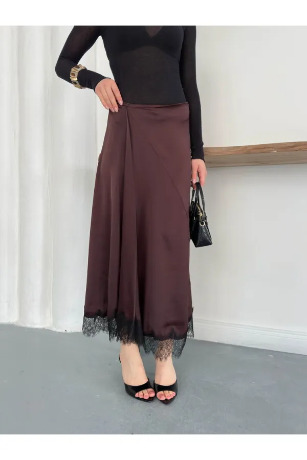 Topshow | Jupe en satin marron avec détails en dentelle | D2930