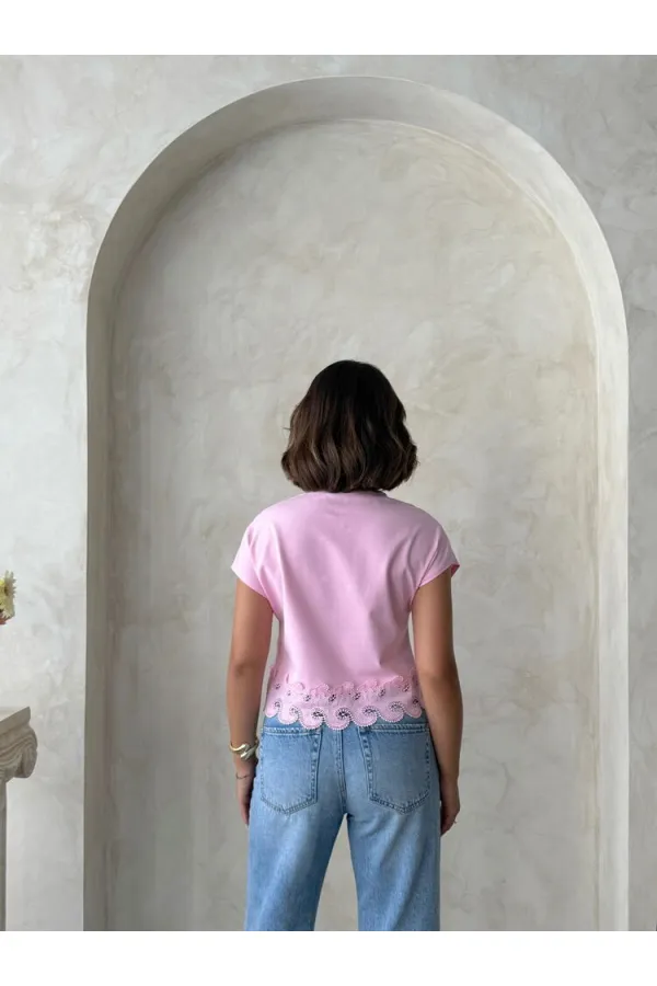 Guipure Detailed T-Shirt - Pink | topshow