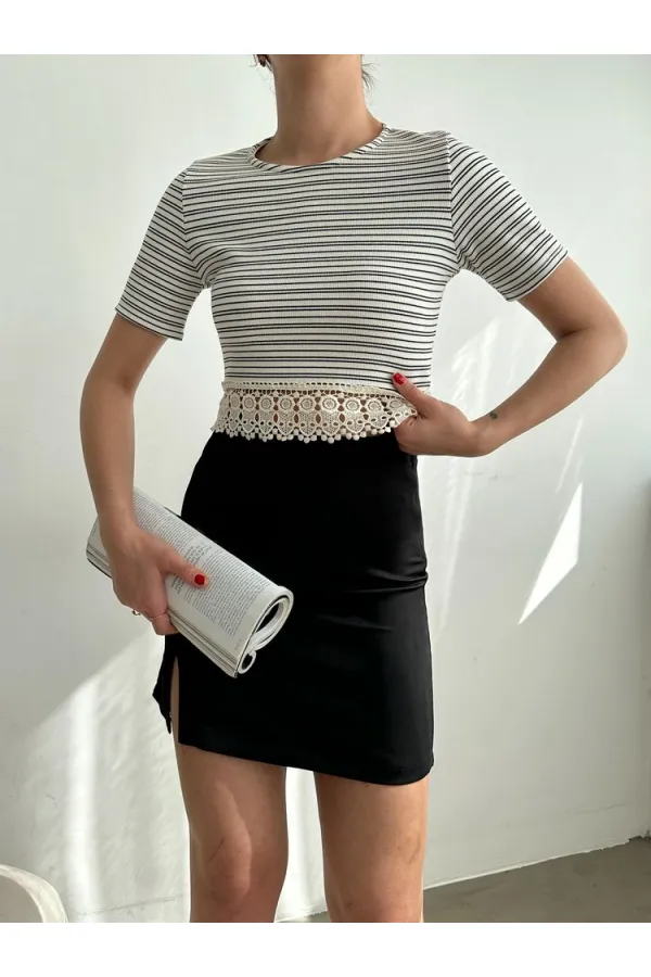 Jupe rayée noire Topshow, chemisier rayé en dentelle (vente en gros)