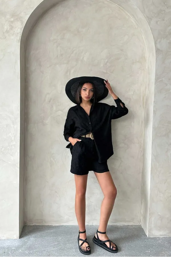 Nakışlı Şort - Siyah Siyah | Topshow