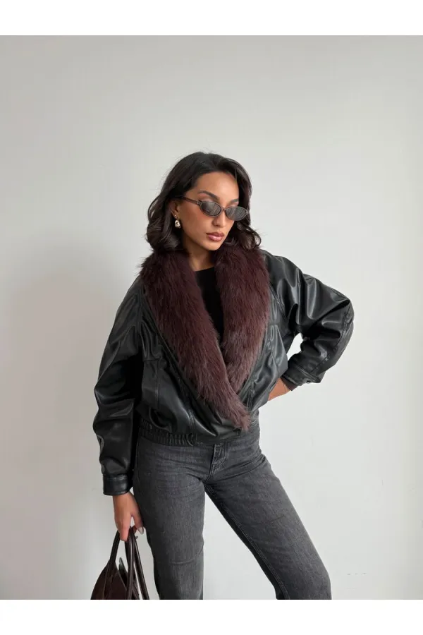 Topshow Fur-Collared Double-Breasted Leather Jacket - Black | F2050