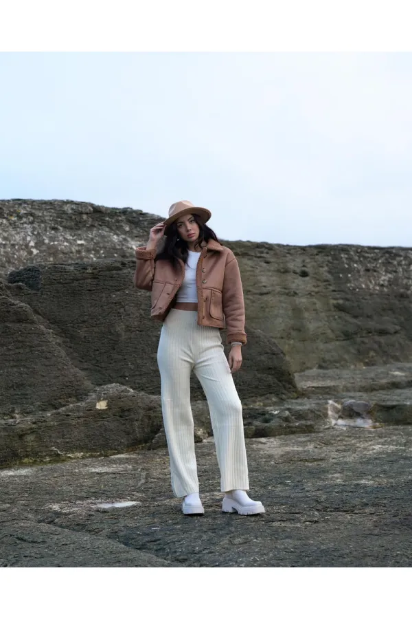 Manteau en gros avec col en nubuck et fourrure - Vison | TOPSHOW | F1553