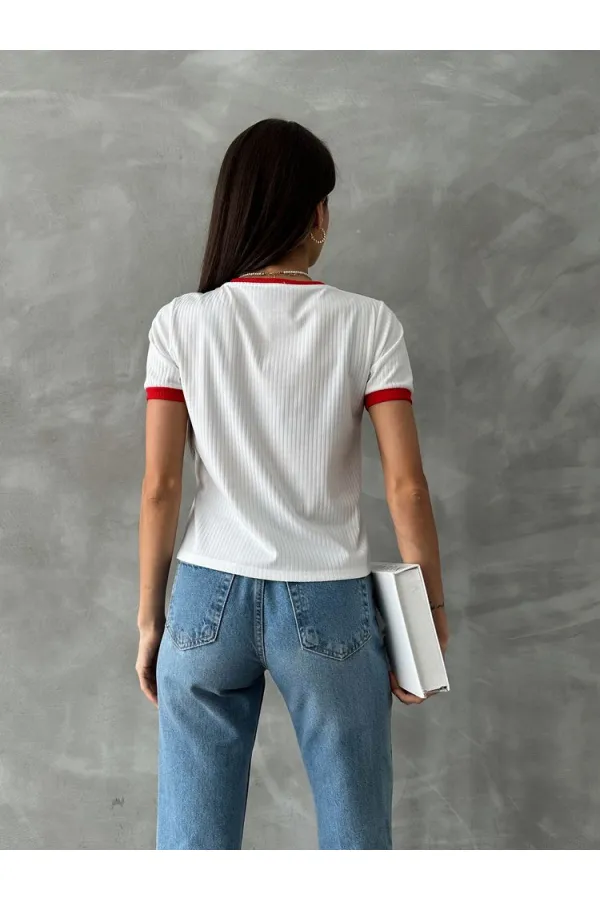 Topshow Krem Kırmızı Nakışlı Toptan Tişört