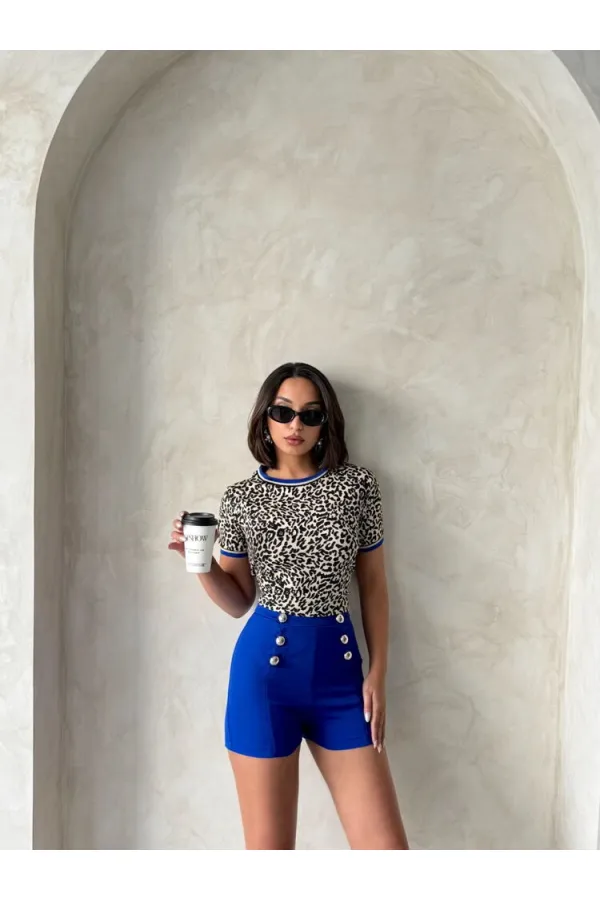 Topshow Saks Ornamental Buttoned Wholesale Shorts