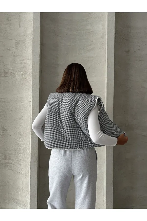 Doudoune sans manches Pitikare en fibre à motif noir (vente en gros) | TOPSHOW | F1741