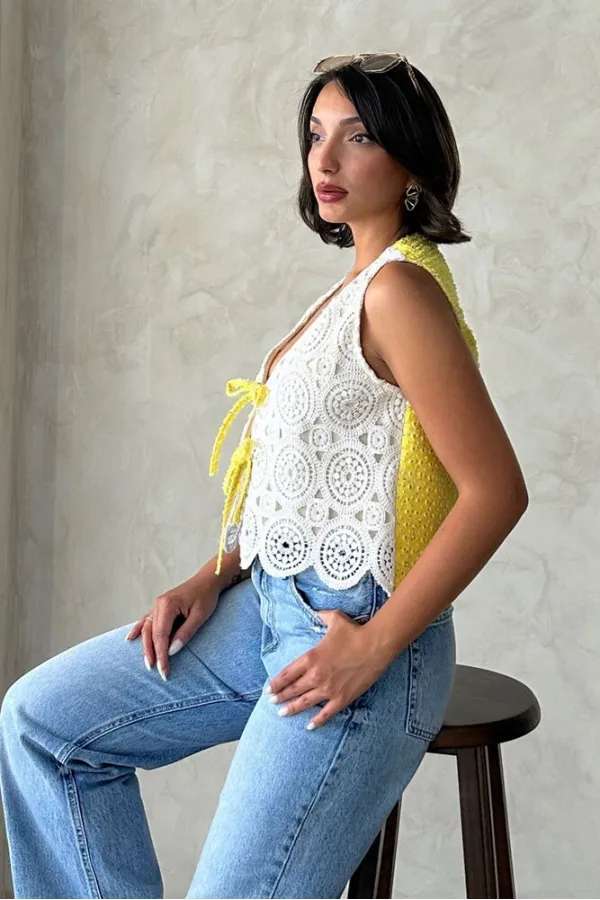 Kot Detaylı Önden Baglamalı Dantel Yelek - Ham Sarı | Topshow