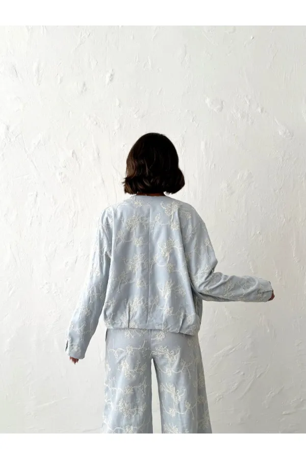 Çiçek Nakışlı Fermuarlı Ceket- Mavi | Topshow | F1948