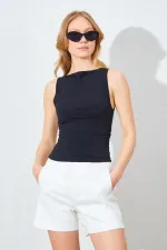 Kadın Siyah Kayık Yaka Yanları Büzgülü Sandy Bluz