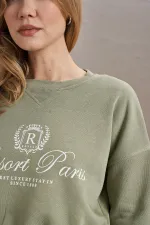 Women's Olive Resort Paris Print Three-Thread Crop Sweatshirt