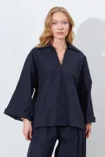 Kadın Siyah Derin V Yakalı Dirsek Kol Salaş Gömlek