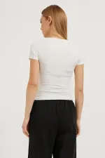 Kadın Beyaz Bisiklet Yaka Kısa Kollu Licralı Body