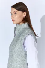 Women's Grey Zip-Up Bouclé Vest
