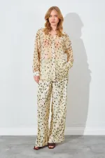 Kadın Dalmaçya Desen Taş Şifon Bluz Saten Pantolon Takım