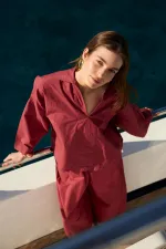 Kadın Bordo Bol Kollu Oversize Gömlek Beli Büzgülü Bol Paça Pantolon Takım Kadın Bordo Bol Kollu Oversize Gömlek Beli Büzgülü Bol Paça Pantolon Takım