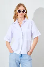 Kadın Beyaz Düşük Kol Tek Cepli Gömlek