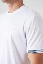 Erkek Beyaz Bisiklet Yaka Kol Yaka Şeritli Kagi Kumaş Tişört