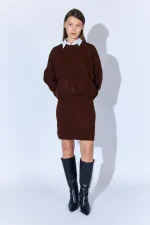 Kadın Kahve Saç Örgülü Etek Kazak Takım