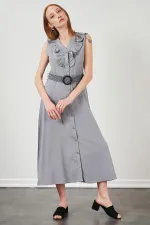 Kadın Gri Yaka Fırfırlı Önü Düğmeli Kolsuz Poplin Kumaş Uzun Elbise