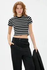 Kadın Siyah-Beyaz (25512) Bisiklet Yaka Çizgili Kısa Kollu Full Likra Ribana Tişört