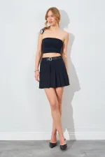 Kadın Siyah Kemerli Pileli Şort Etek