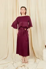 Kadın Mürdüm 9090 Kısa Kollu Düşük Kollu Eteği Gold Tokalı Saten Takım