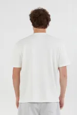 T-shirt homme écru à col rond en modal avec surpiqûres sur le devant