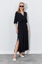 Kadın Siyah Düşük Kol Yanları Yırtmaçlı Uzun Elbise