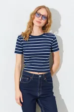 T-shirt rayé à col rond et manches courtes pour femme (25512), entièrement en lycra côtelé