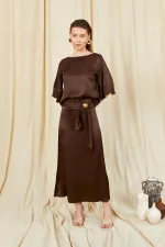 Women's Coffee 9090 Short-Sleeved Dropped Skirt Satin Set with Gold Buckle