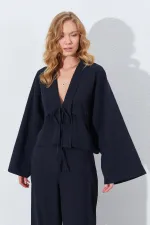 Kadın Siyah Önü Fırfırlı Kolları Salaş Bluz