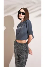 T-shirt court oversize à col rond gris fumé pour femme, imprimé métallisé Supreme