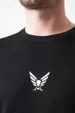 Erkek Siyah Bisiklet Yaka KARTAL Baskılı Modal Tişört