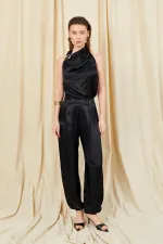 Kadın Siyah 9087 Yaka Bağlamalı Gold Tokalı Şalvar Pantolonlu Saten Takım