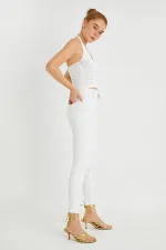 Kadın Beyaz Dar Paça Skinny Pantolon