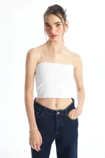 Kadın Beyaz Spagetti Askılı Gloplu Bustiyer