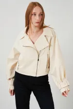 Kadın Naturel Yan Fermuarlı Kol Manşetli Balık Sırtı Gabardin Ceket