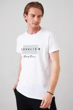 Erkek Beyaz Bisiklet Yaka Cavalıer Baskılı Tişört