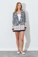 Kadın Siyah Eteği Sulu Blazer Ceket