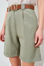 Kadın Haki Yüksel Bel Beli Kemerli Gabardin Şort