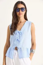 Kadın Mavi Önü Bağlamalı Kolsuz Eteği Fırfırlı Muslin Bluz