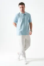 Erkek Boyalı Mavi Ayaklı Yaka Basic Ay Parçası Yırtmaçlı İki Düğmeli Tişört